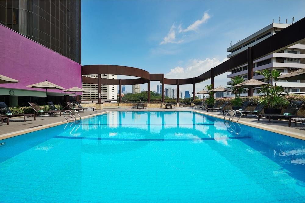 Holiday Inn Singapore Atrium, an IHG Hotel - Pool