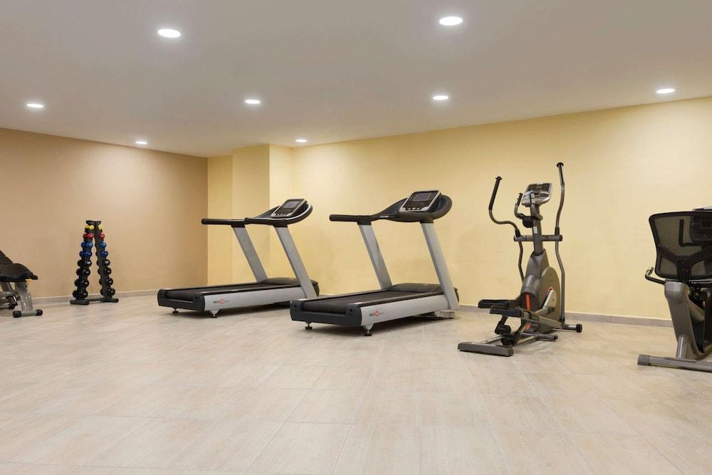 Hawthorn Suites by Wyndham Cerkezkoy - Fitness Facility
