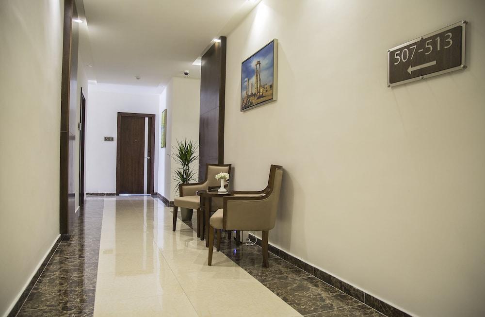 Sulaf Luxury Hotel - Interior Entrance