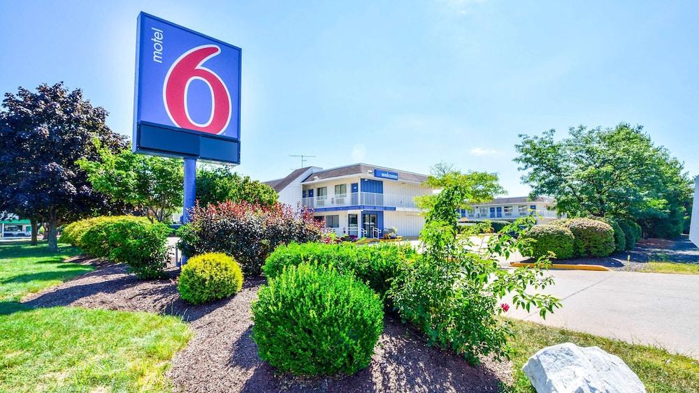 Motel 6 Windsor Locks, CT - Hartford - Featured Image