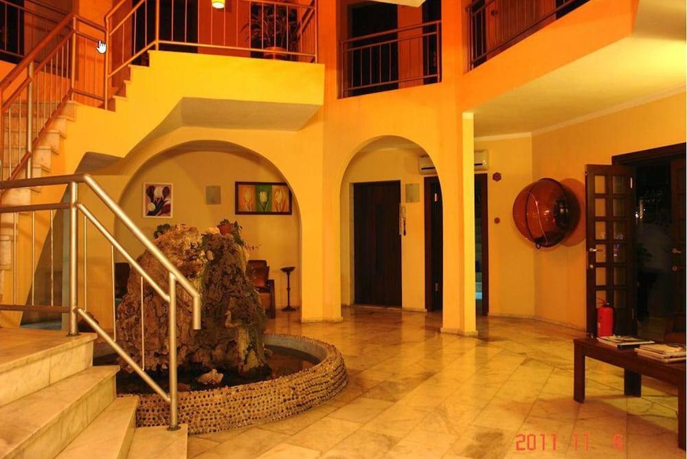 Ataer Hotel - Interior