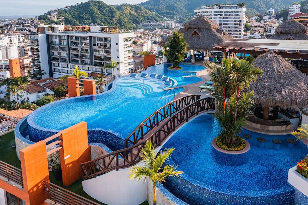 Pinnacle Resorts 220 - Rooftop Pool