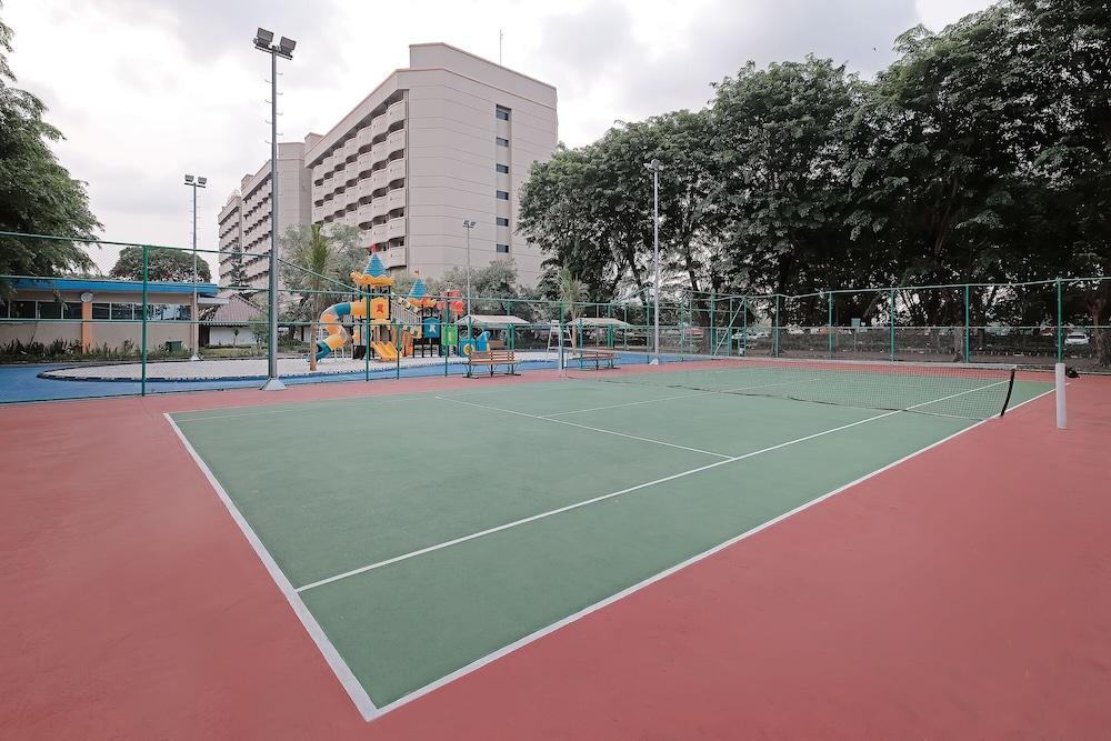Sunlake Waterfront Resort and Convention - Tennis Court