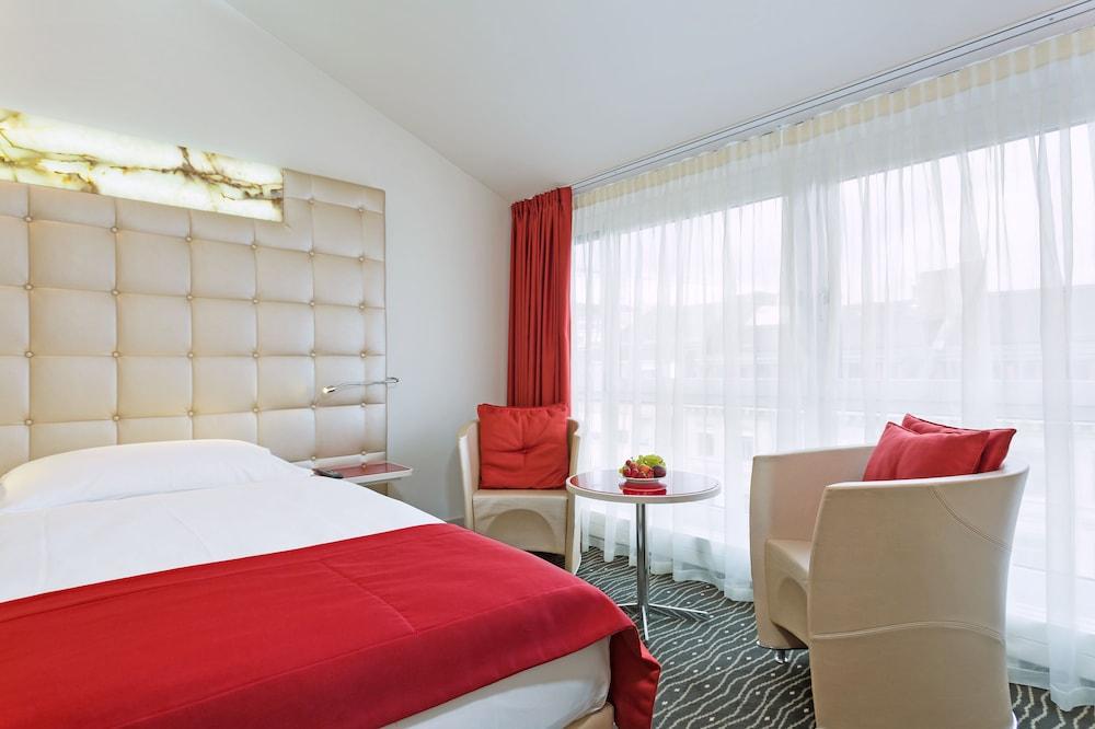 St Gotthard Hotel - Room