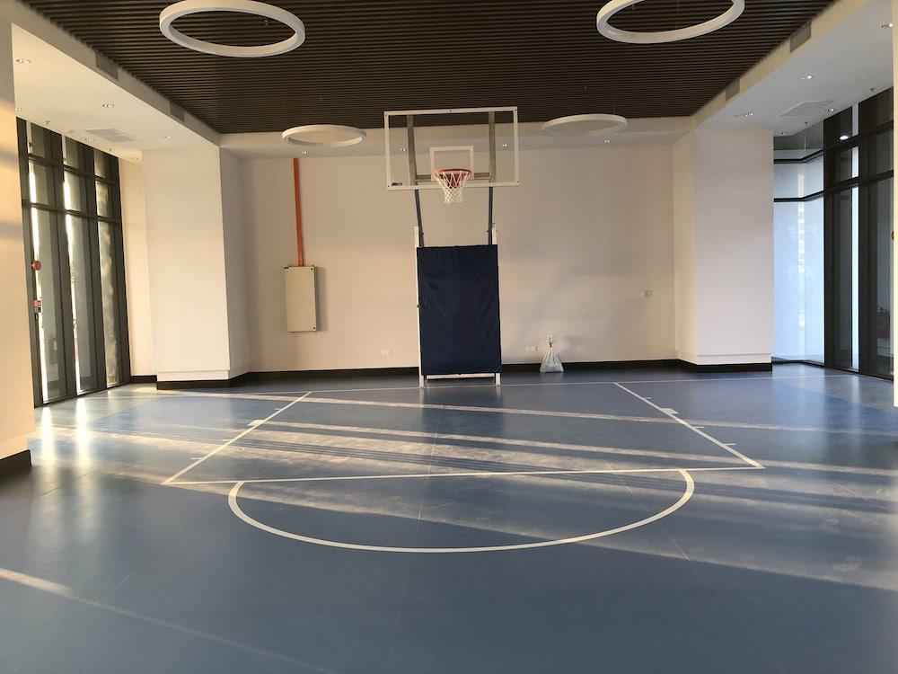 Almas Suites By Iconic Bliss - Basketball Court