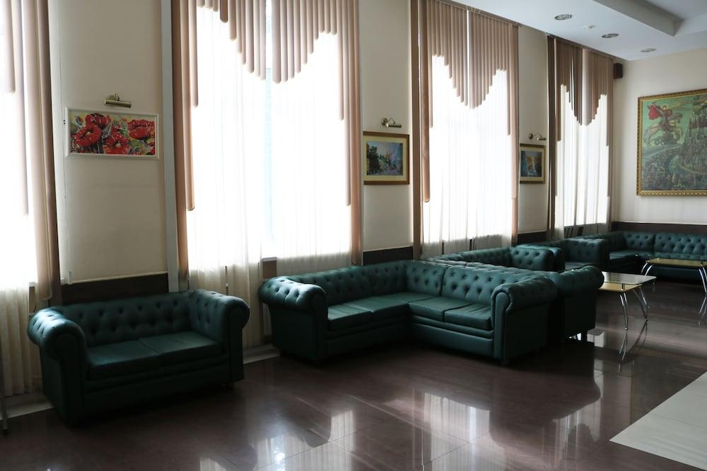 سلافيانكا هوتل - Lobby Lounge
