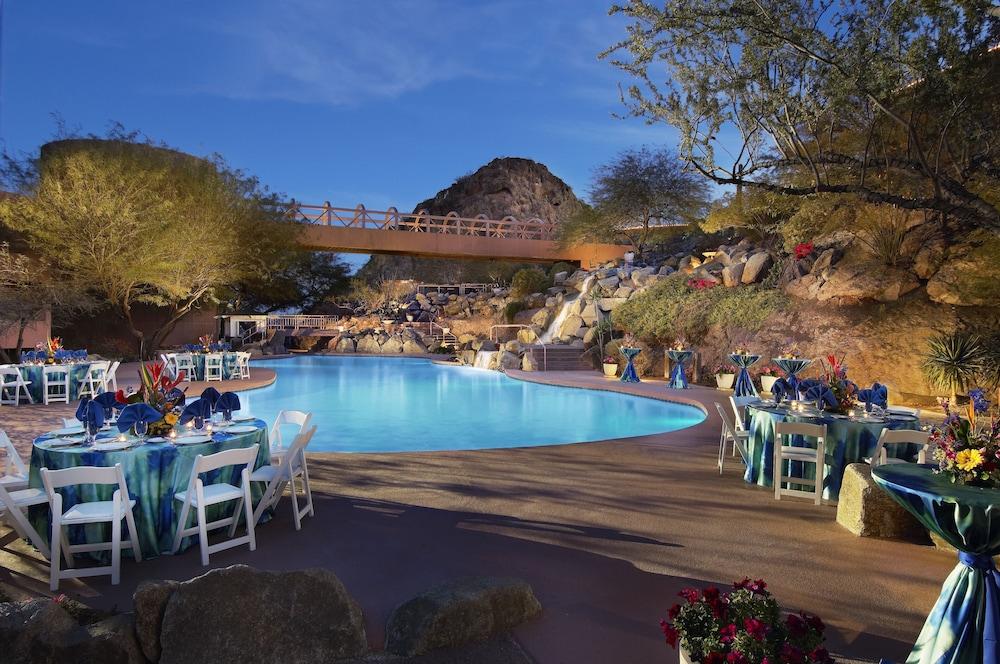 Marriott Phoenix Resort Tempe at The Buttes - Outdoor Pool