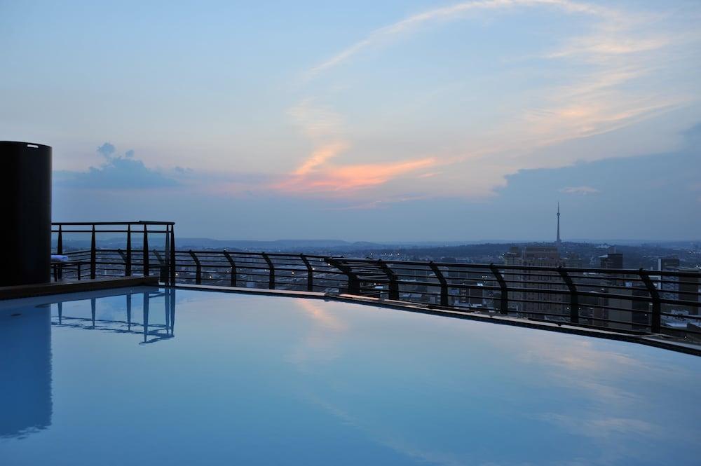 ANEW Hotel Parktonian Johannesburg - Rooftop Pool