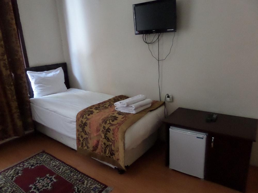 Ercan Inn Hotel - Room
