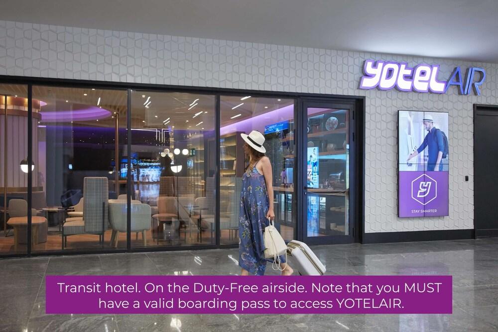 YOTELAIR Istanbul Airport AIRSIDE - Featured Image