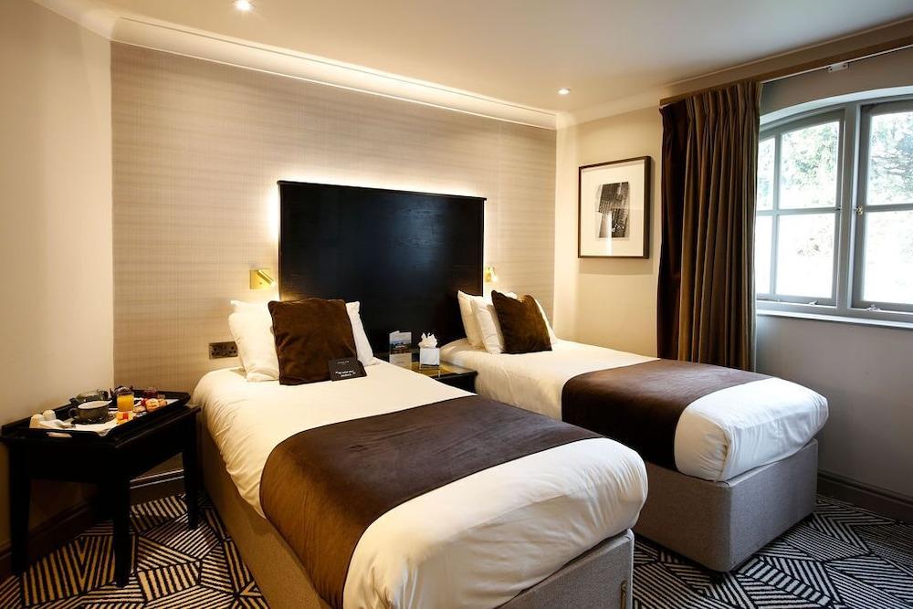 Hunton Park Hotel - Room