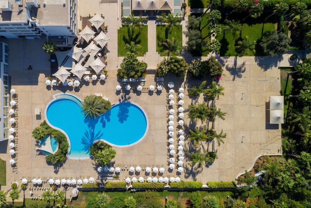 Hilton Nicosia - Pool