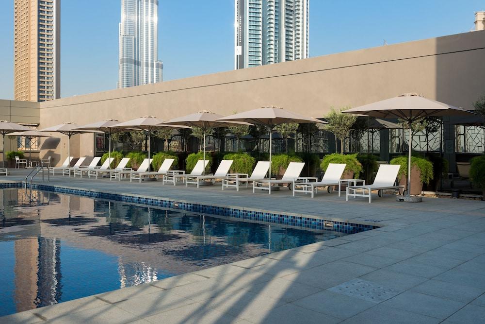 فندق روف وسط مدينة دبي - null