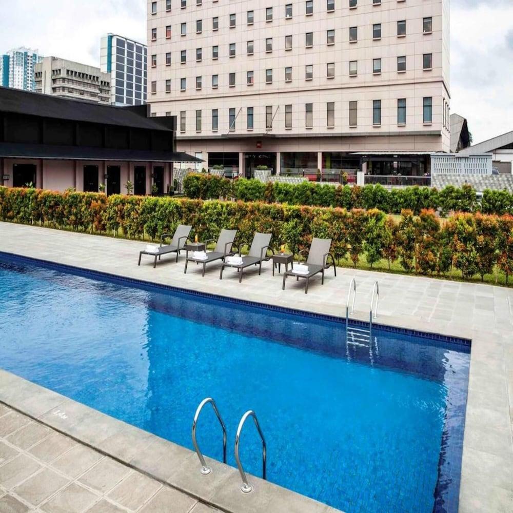 Sentral Cawang Hotel - Pool