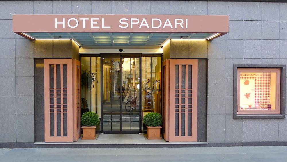Hotel Spadari Al Duomo - Featured Image
