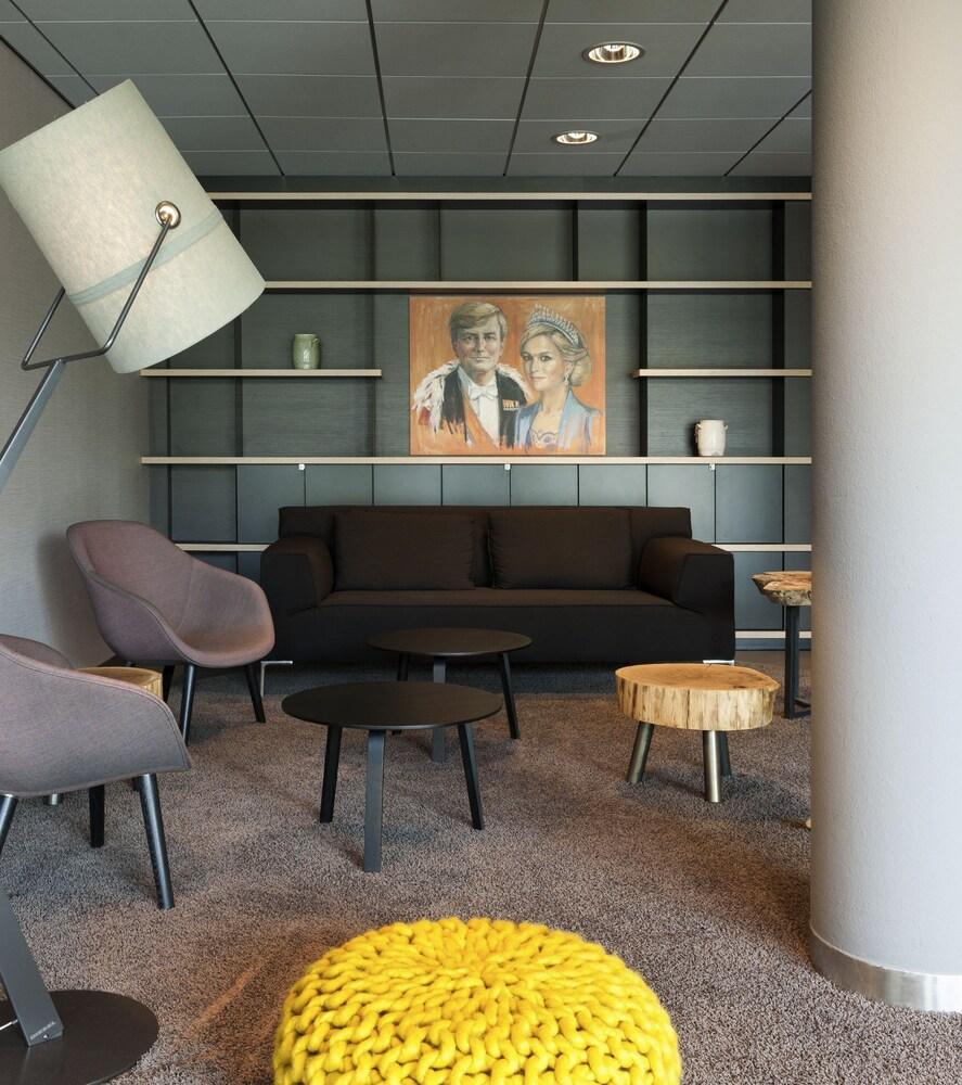 Mercure Amsterdam City - Lobby Sitting Area
