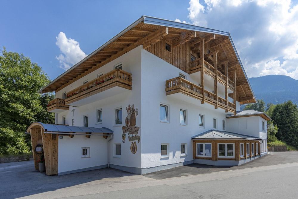 HomeHotel Salzberg - Exterior