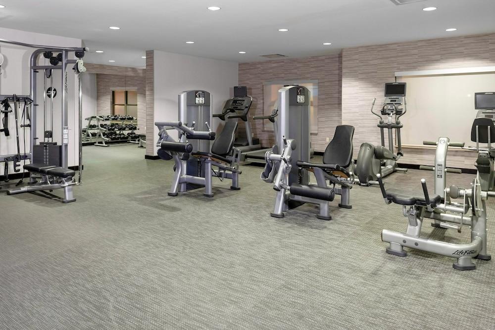 Courtyard by Marriott Downtown Memphis - Fitness Facility