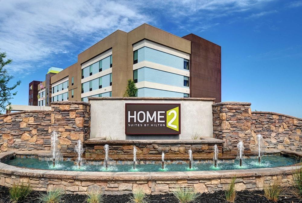 Home2 Suites by Hilton Tracy - Exterior