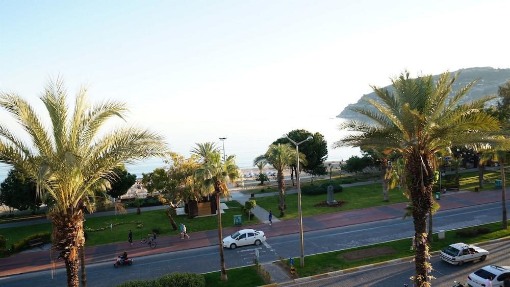 Arsi Enfi City Beach Hotel - Property Grounds
