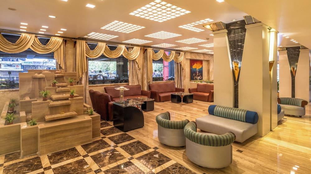Hotel Kohinoor Continental, Airport - Lobby Sitting Area
