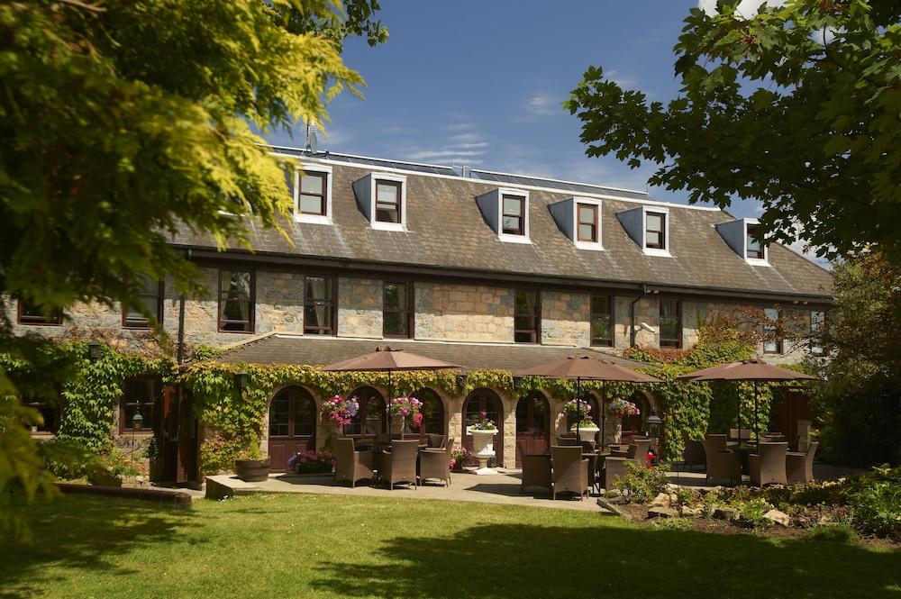 Le Friquet Country Hotel - Featured Image