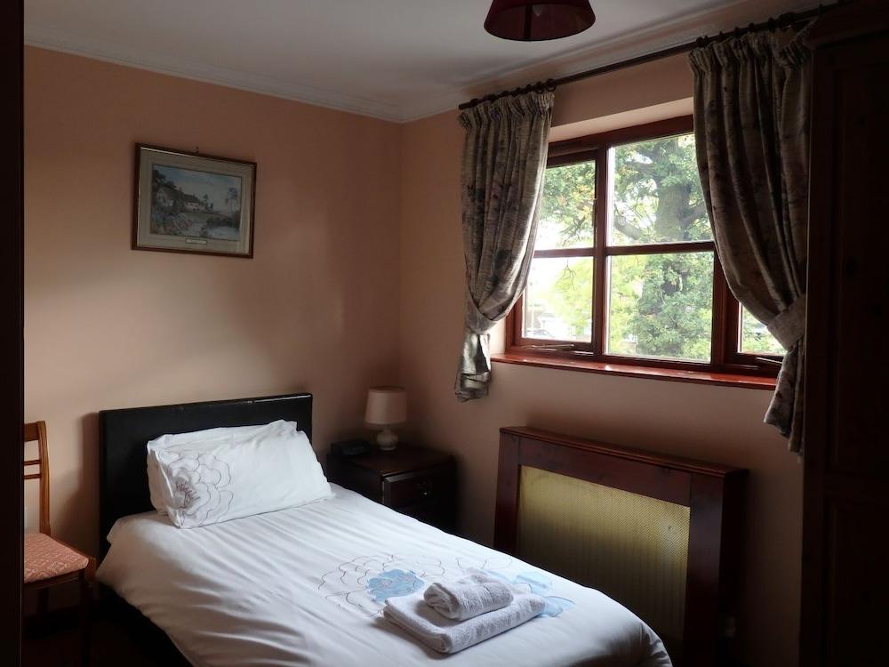 Hay Lane Lodge - Room