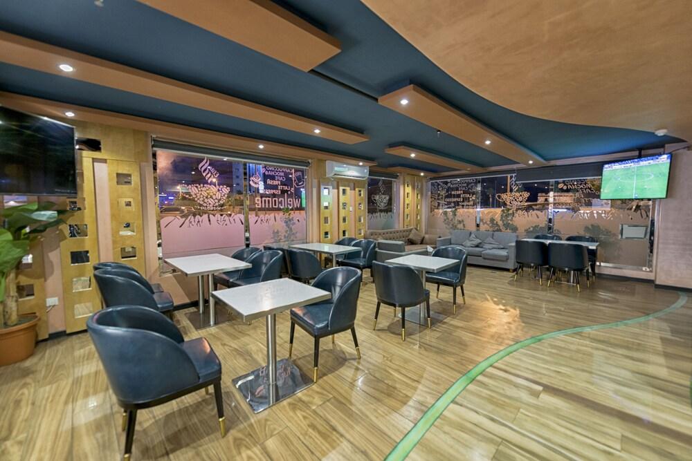 Elite Suites - Al Hamra - Lobby Lounge