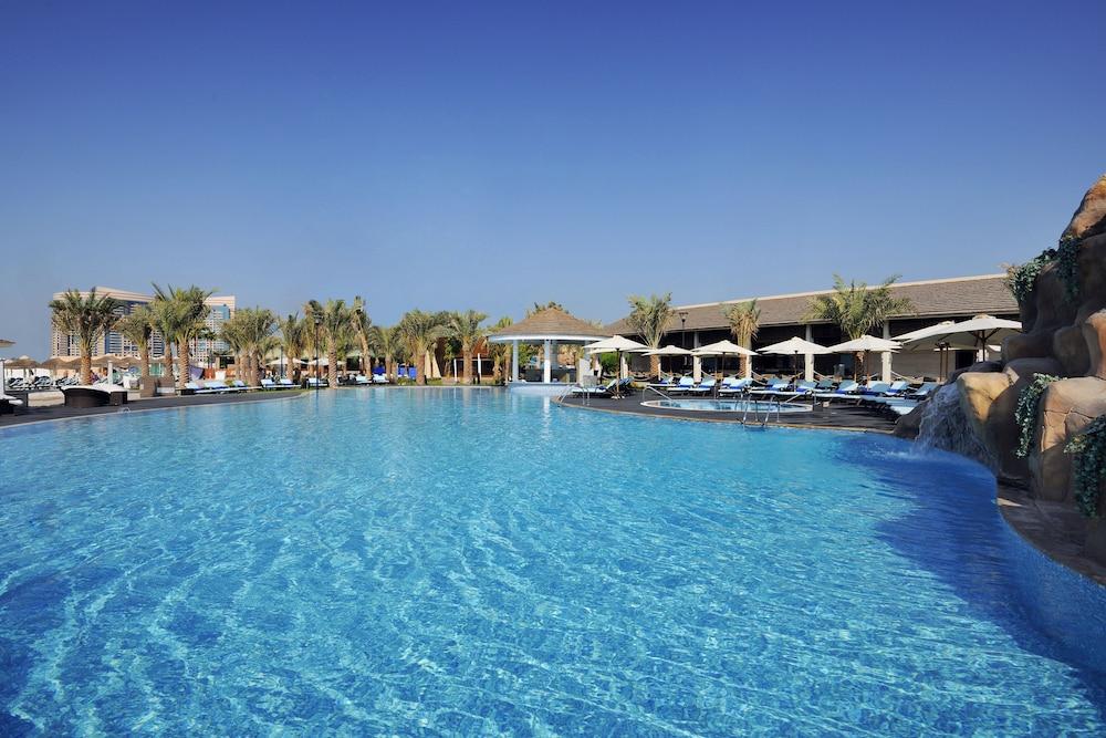 InterContinental Abu Dhabi, an IHG Hotel - Pool
