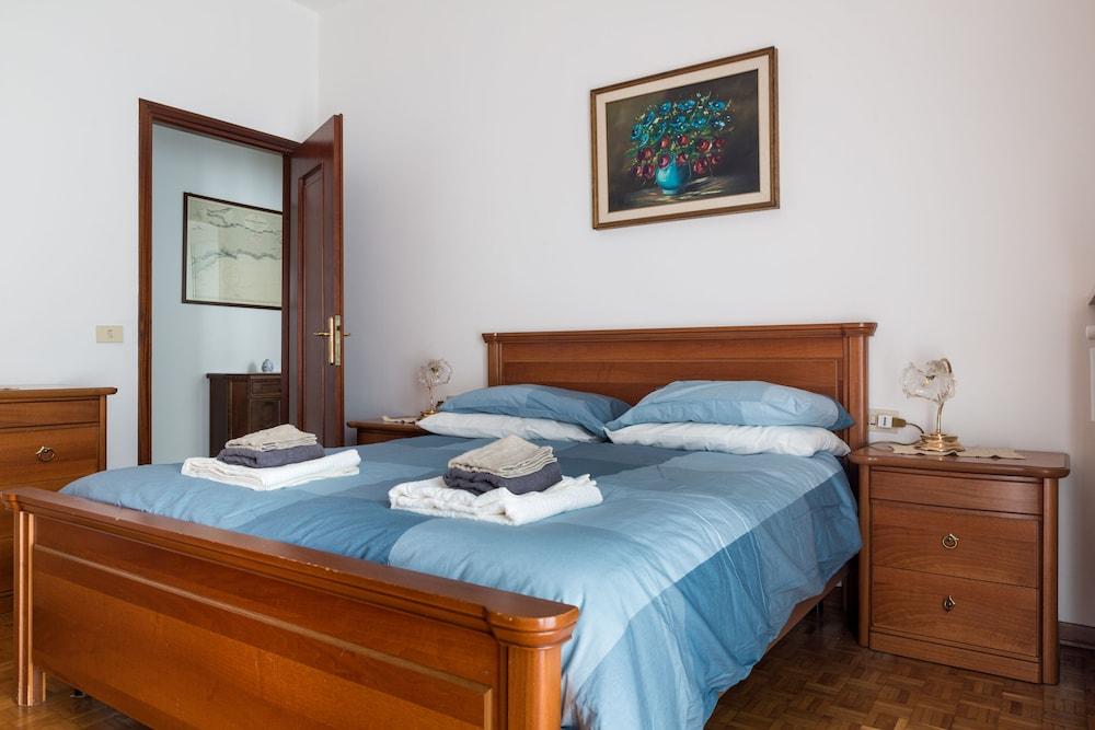 Parma A due passi dall'Ospedale Apartment - Featured Image