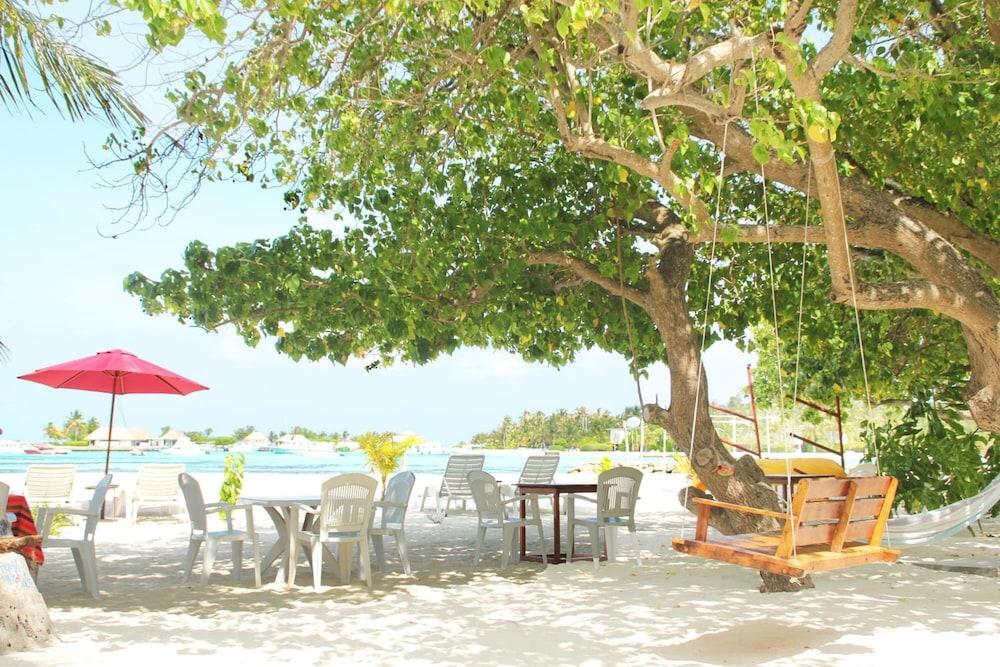 Luxury Beach Maldives - Property Grounds