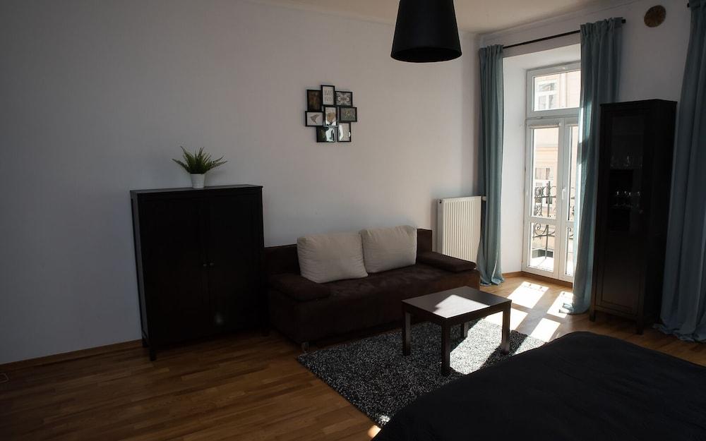 Easy Rent Apartments - Konopnicka - Room
