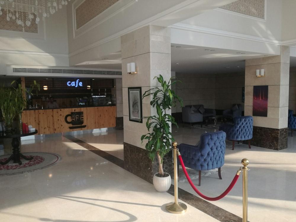 Remaz Hotel & Suite - Reception