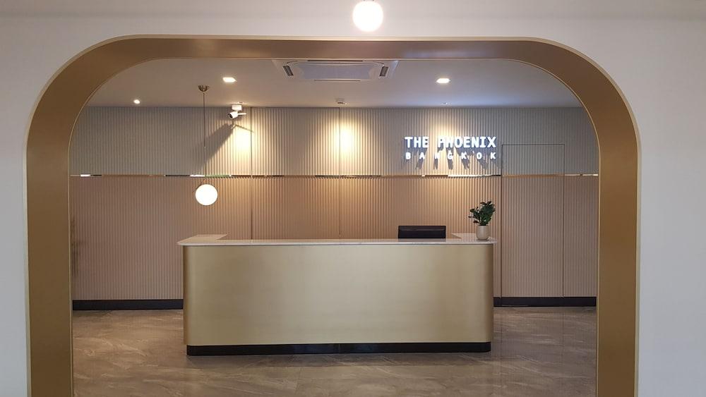 The Phoenix Hotel Bangkok - Featured Image