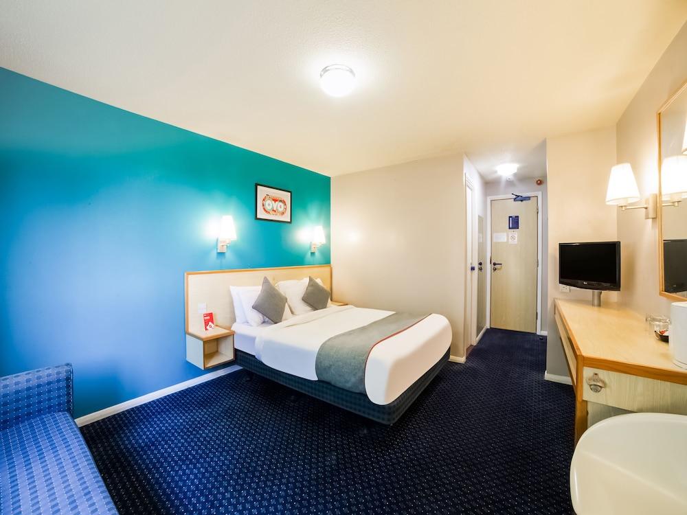 OYO Sunrise Hotel, A46 N Leicester - Room