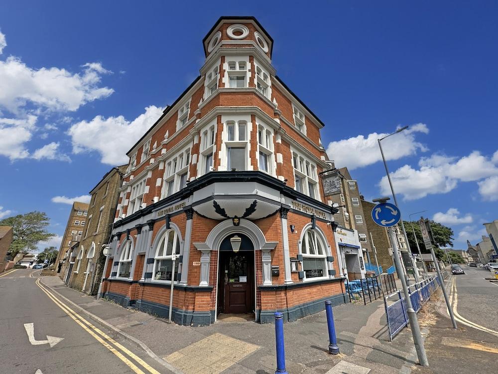 Royal Hotel Sheerness - Featured Image