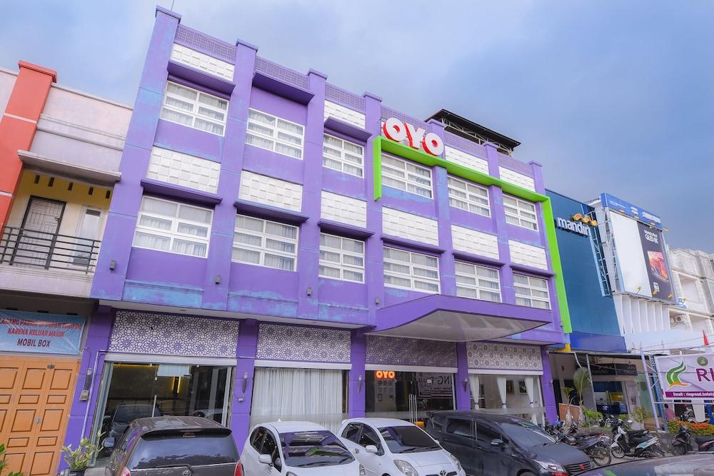 Super OYO Capital O 1630 Hotel Syariah Ring Road - Exterior