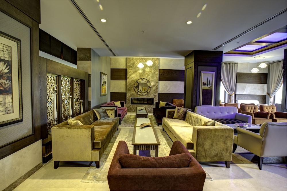 Abant Palace Hotel - Lobby Sitting Area