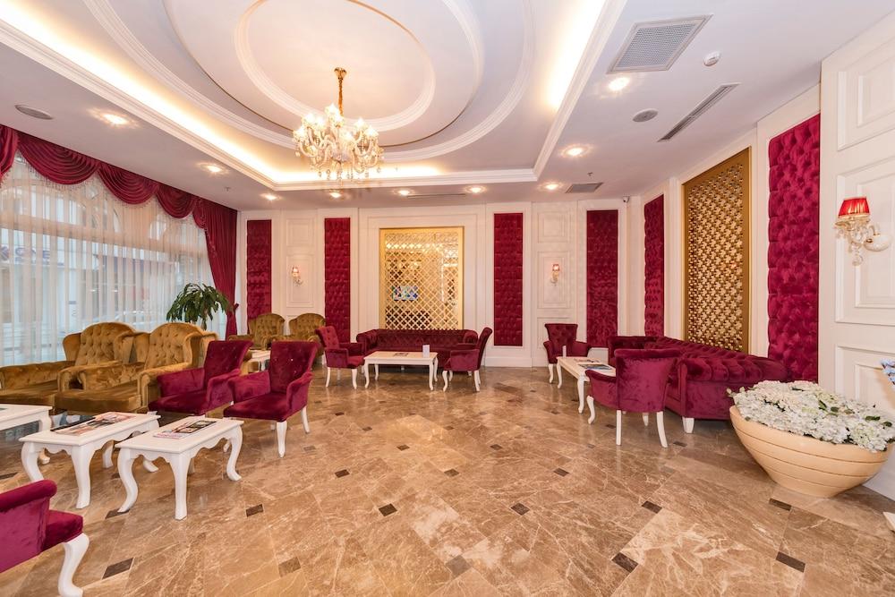 Marnas Hotels - Lobby Sitting Area