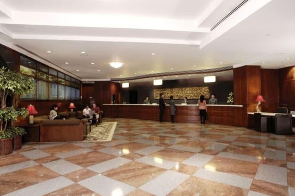 Metropark Hotel Kowloon - Reception