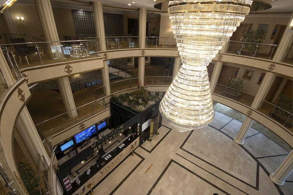 فندق فيفالدي بارك - Featured Image