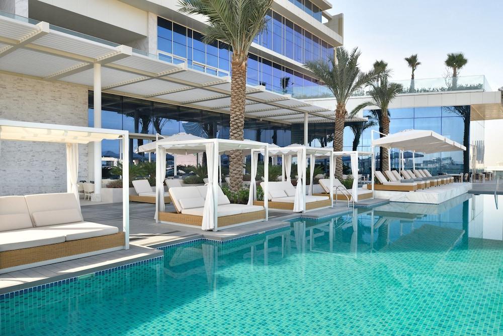 جراند بلازا موفنبيك مدينة دبي للإعلام - Outdoor Pool