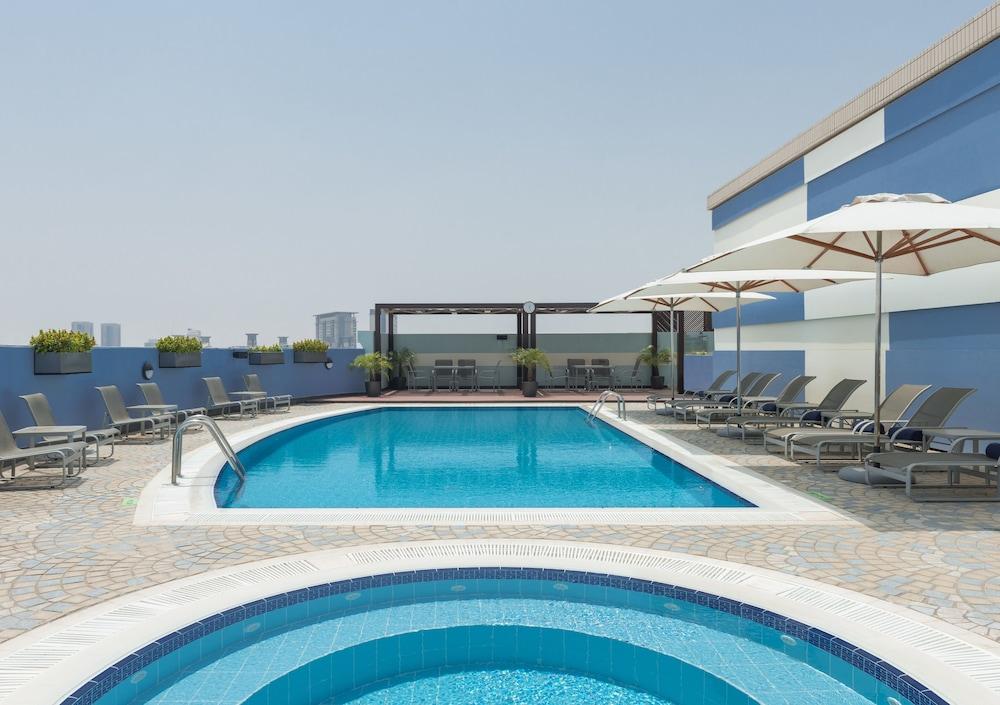 فندق كورال دبي الديرة - Rooftop Pool