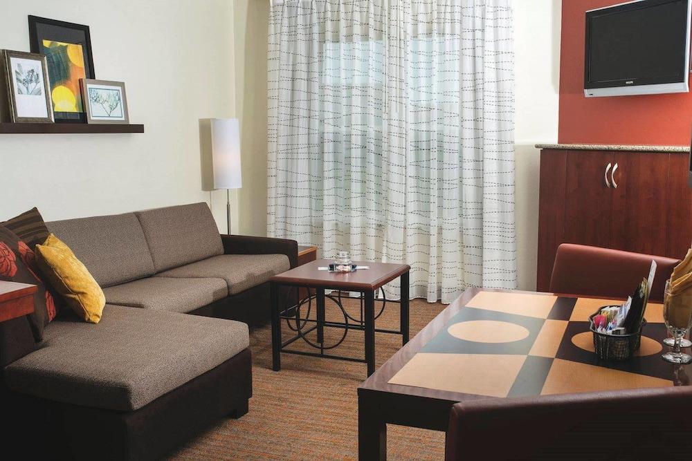 Residence Inn by Marriott Paducah - Living Room
