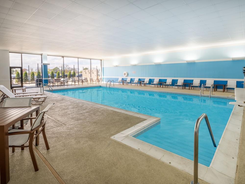 Staybridge Suites Chicago O'Hare - Rosemont, an IHG Hotel - Indoor Pool
