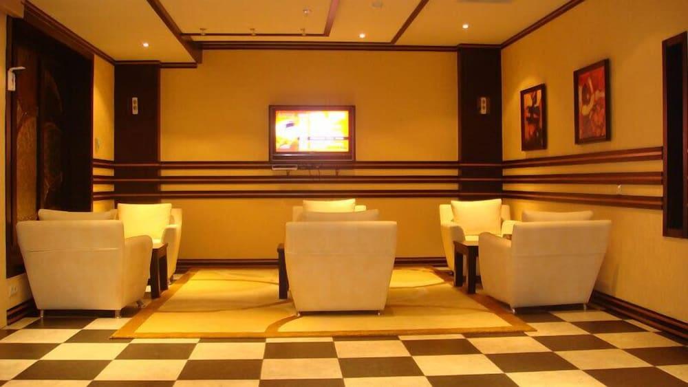 Sun Rise Hotel - Lobby Lounge