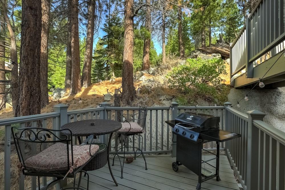 South Star Pines Place - BBQ/Picnic Area