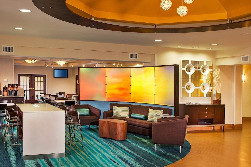 SpringHill Suites by Marriott Charlotte Univ. Research Park - Lobby
