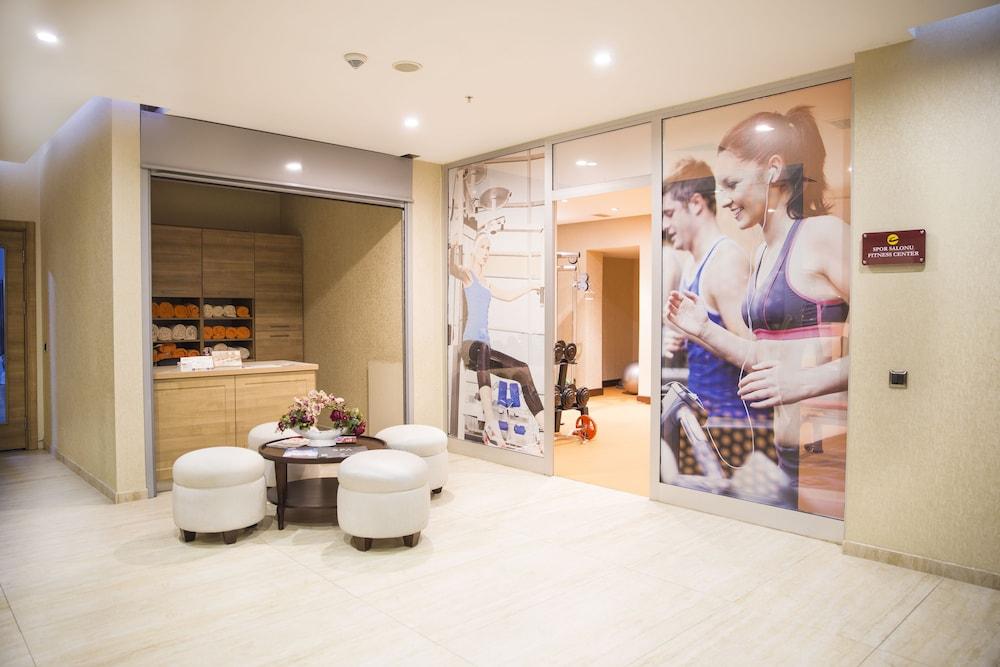 Grand Aras Hotel & Suites - Fitness Facility