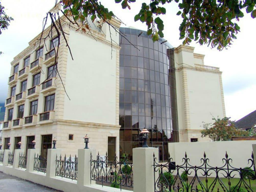 Sheki Saray Hotel - Exterior
